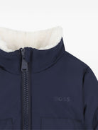 Giubbino per neonato Boss Kids blu con texture teddy J53505 120 BOSS KIDS 