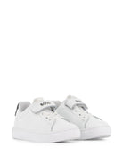 Sneakers per bambino Boss Kids bianco con chiusura a strappo J53540 10P BOSS KIDS 
