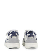 Sneakers per bambino Boss Kids grigie con inserti in rete J53545 849 BOSS KIDS 