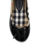Ballerine per bambina Burberry Kids nere con finitura lucida 8133536 A1189 BURBERRY KIDS 