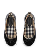 Ballerine per bambina Burberry Kids nere con finitura lucida 8133536 A1189 BURBERRY KIDS 