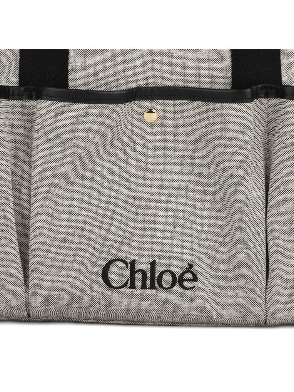 Borsa fasciatoio per neonati Chloé Kids grigia con logo ricamato frontale C21398 A46 CHLOE' KIDS 