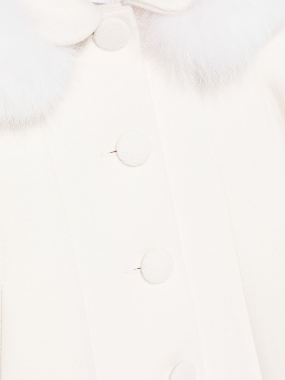 Cappotto per neonata Colorichiari bianco con cappuccio e finiture in pelliccia FN118847 4729 20 COLORICHIARI 