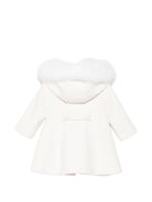 Cappotto per neonata Colorichiari bianco con cappuccio e finiture in pelliccia FN118847 4729 20 COLORICHIARI 