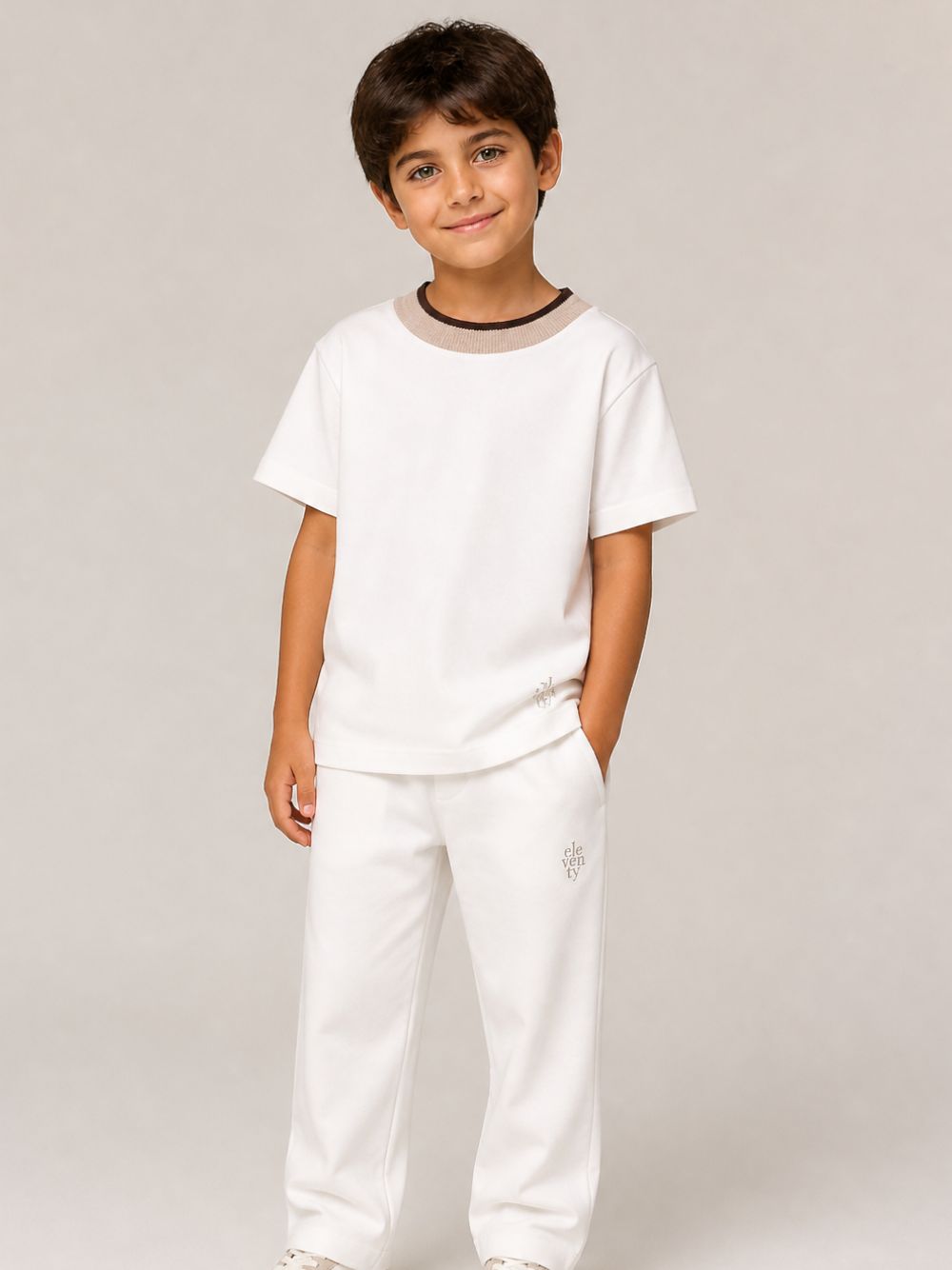 T-shirt per bambino Eleventy Kids bianca con girocollo a contrasto EZ8H11 Z3708 101 ELEVENTY KIDS 