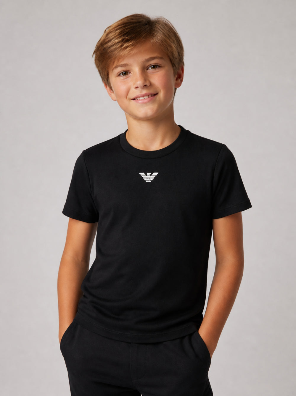T-shirt per bambino Emporio Armani Kids blu con logo Aquila sul davanti EB000421 AF15013 MB250 EMPORIO ARMANI KIDS 