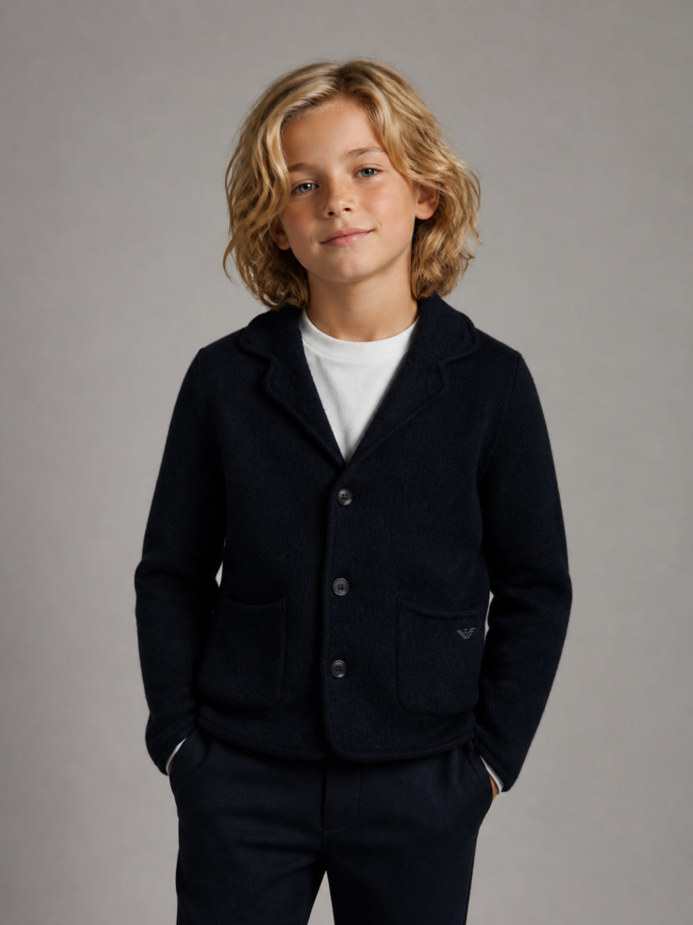 Giacca per bambino Emporio Armani Kids blu navy con logo ricamato sul davanti EB001579 AF27310 UB118 EMPORIO ARMANI KIDS 