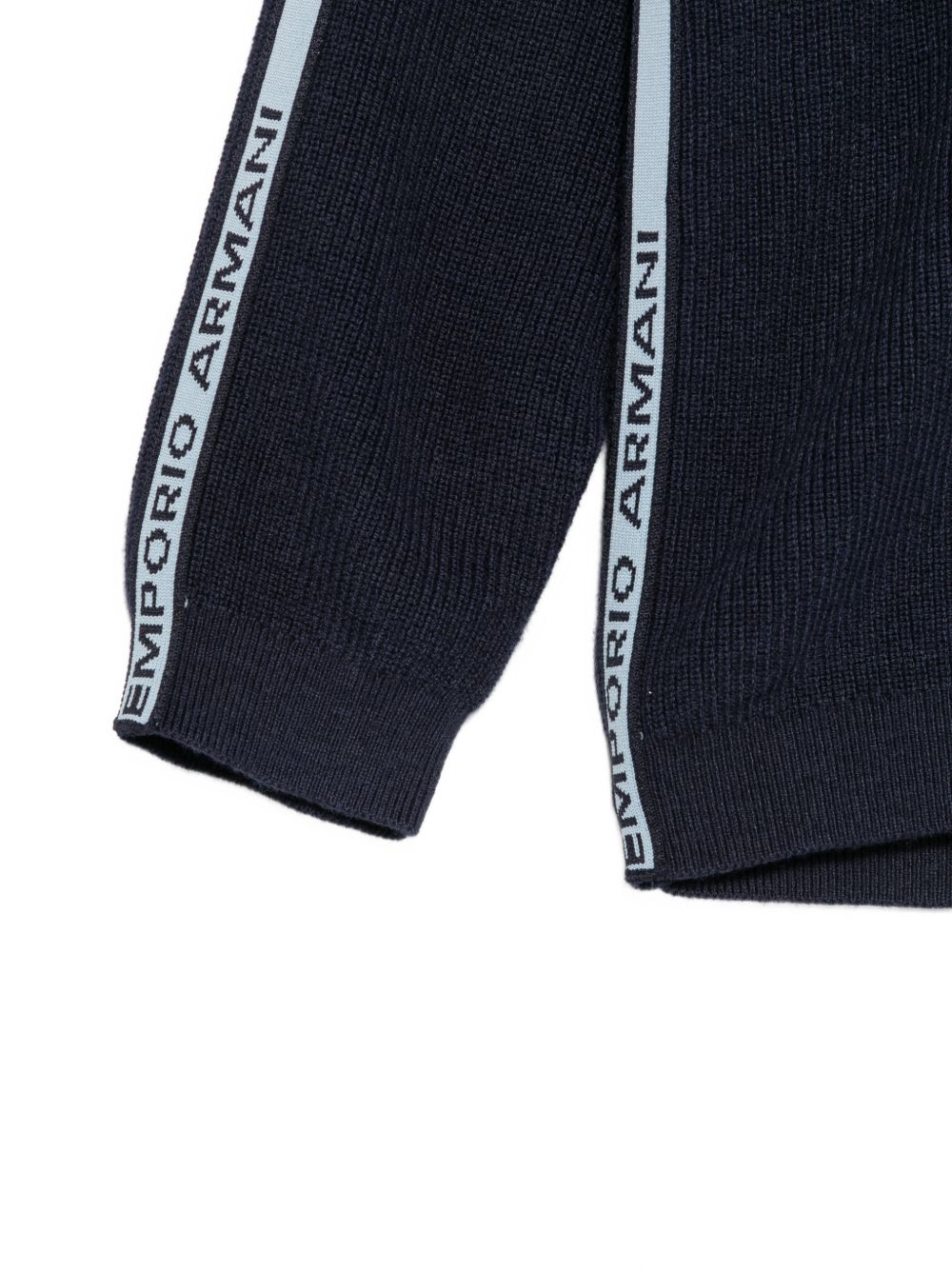 Maglione per bambino Emporio Armani Kids blu con stampa logo sulle maniche EB001586 AF27315 UB118 EMPORIO ARMANI KIDS 