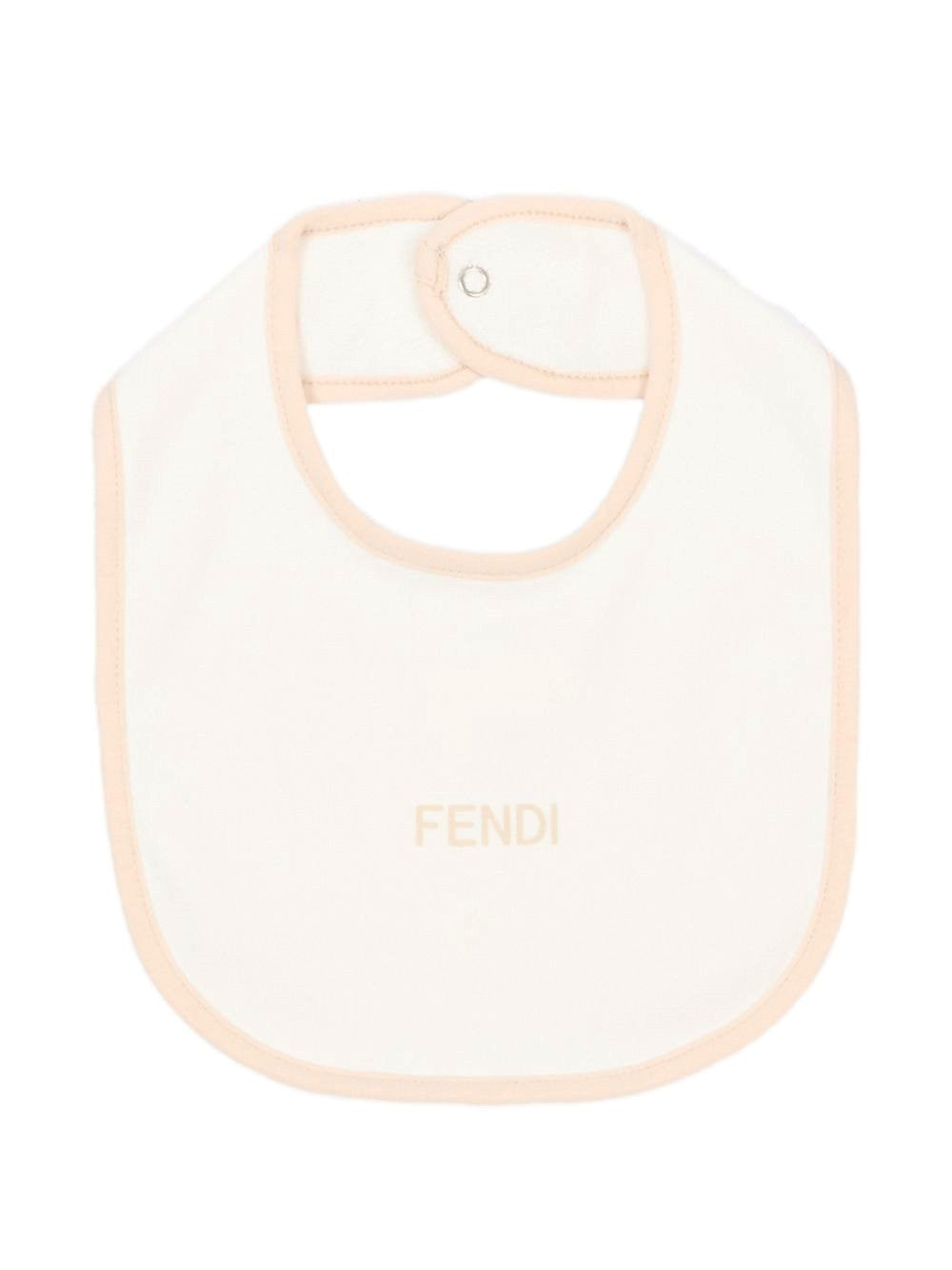 Set tutina, berretto e bavaglino per neonati Fendi Kids bianco con stampa orsetto BUK167 ST8 F0TU9 FENDI KIDS 