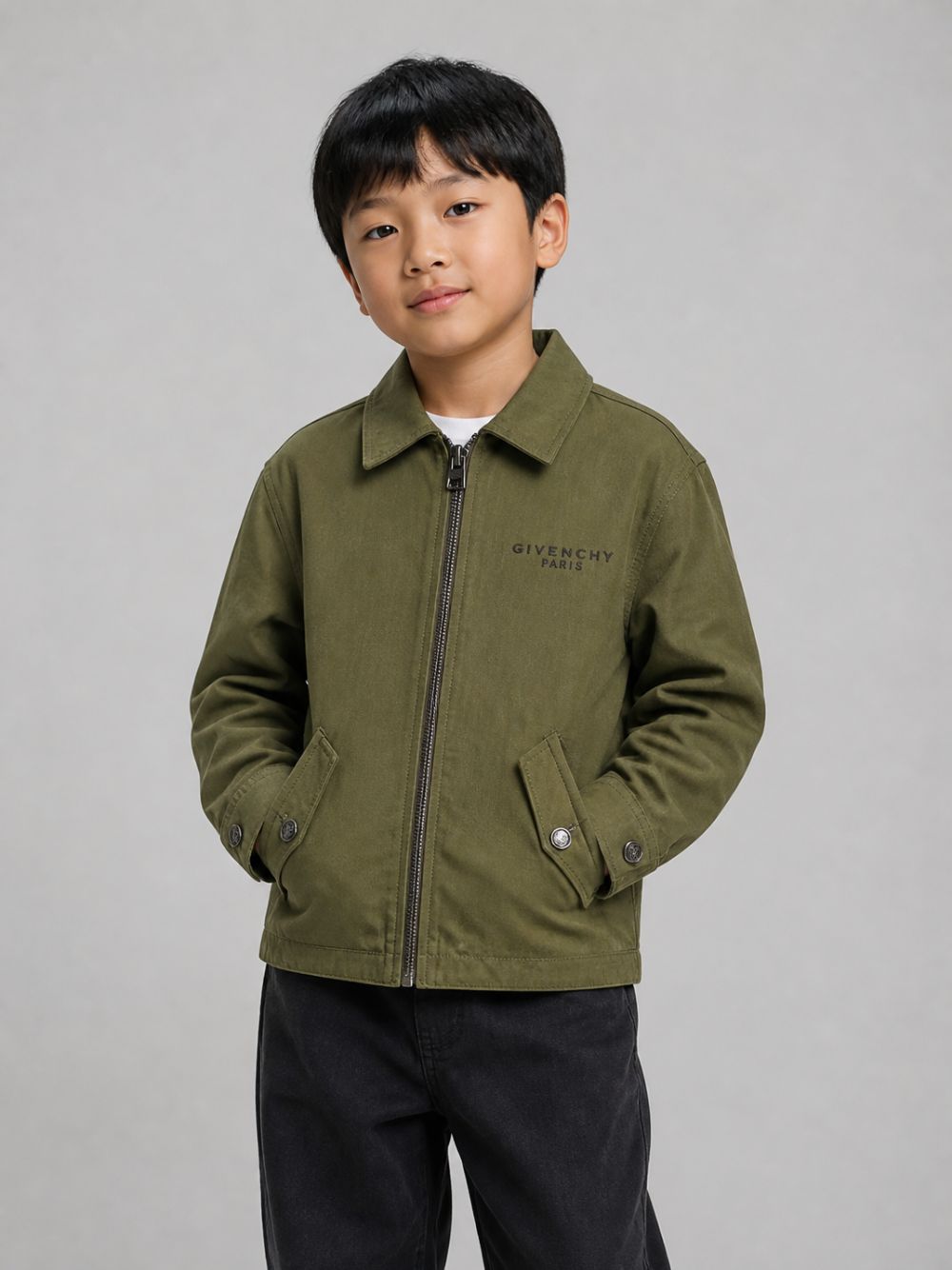Giubbino per bambino Givenchy Kids verde con logo ricamato sul petto H31405 653 GIVENCHY KIDS 
