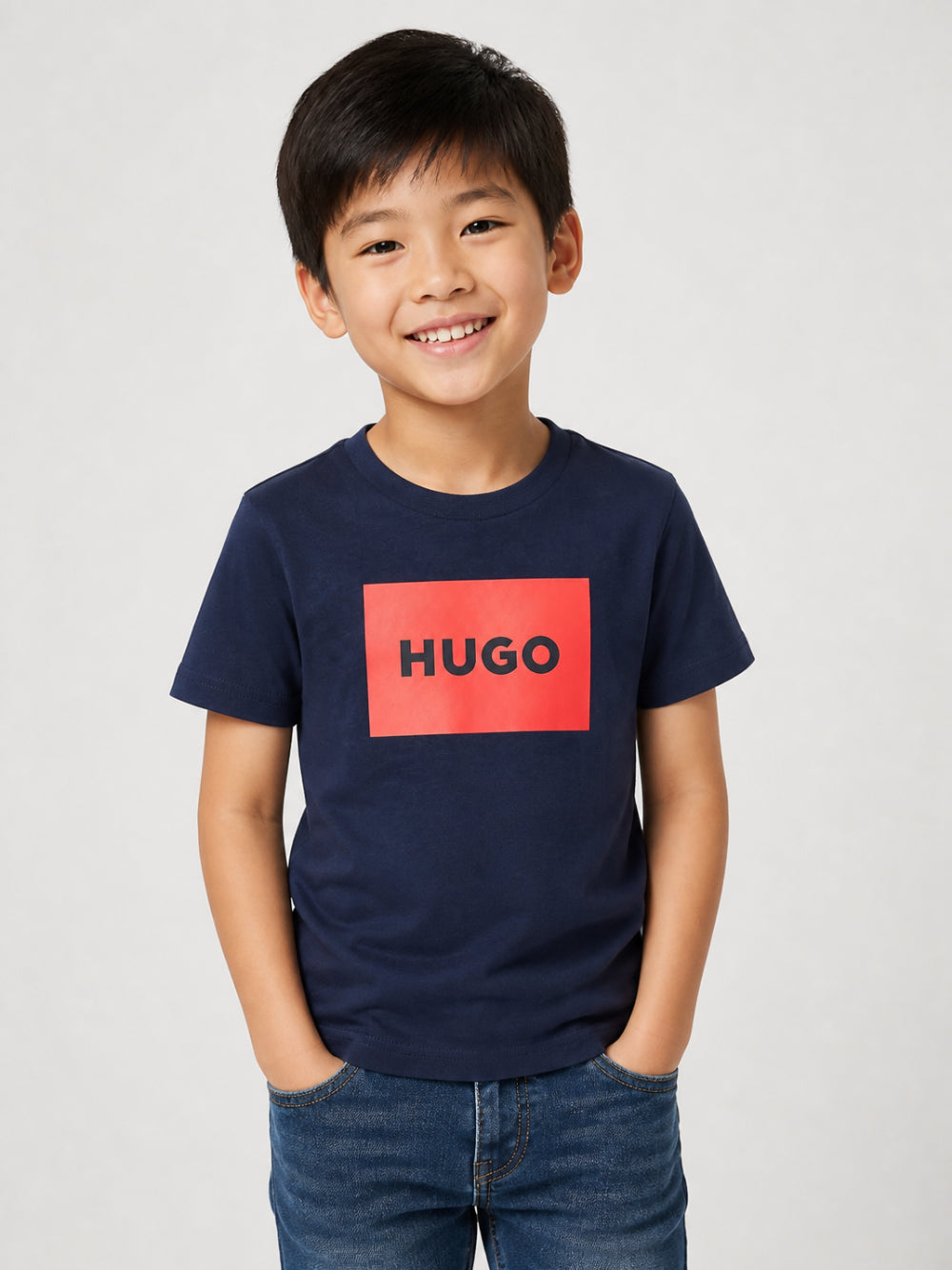 T-shirt per bambino Hugo Kids blu con logo sul davanti G00572 85C Hugo KIDS 