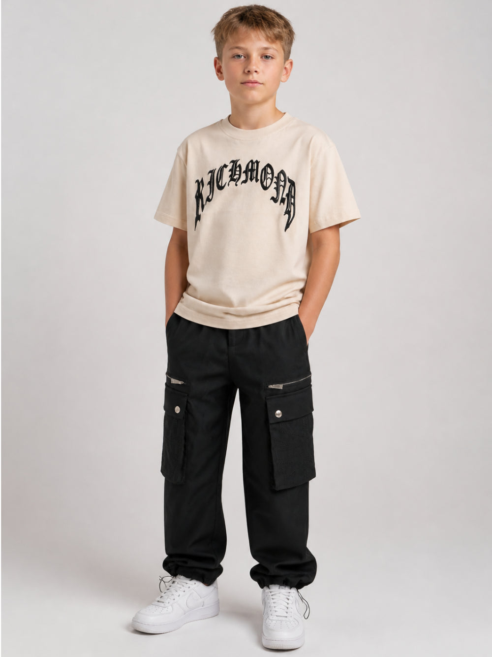 T-shirt per bambino John Richmond Kids beige con logo sul davanti RBA26087TS CREAM JOHN RICHMOND KIDS 