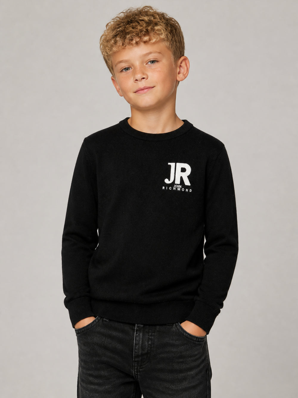 Maglione per bambino John Richmond Junior nera con logo ricamato RBA26168MA BLACK JOHN RICHMOND KIDS 
