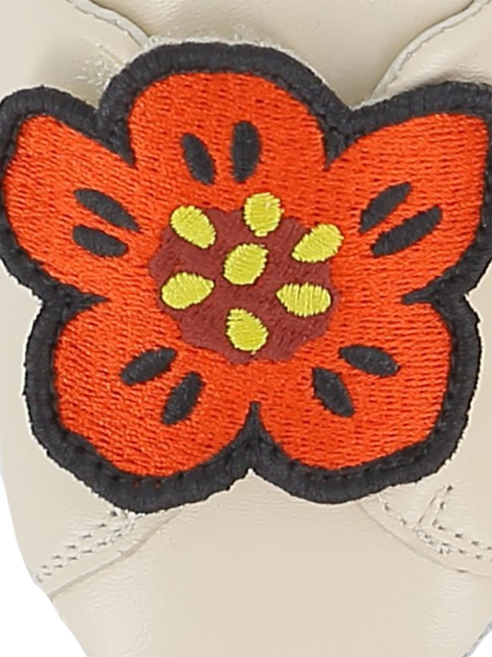 Scarpe primi passi per neonati Kenzo Kids beige con applicazione Flower K62071 117 KENZO KIDS 