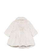 Cappotto per neonata La Stupenderia Kids bianco con texture di finta pelle 3CCGB28 W50 LA STUPENDERIA KIDS 