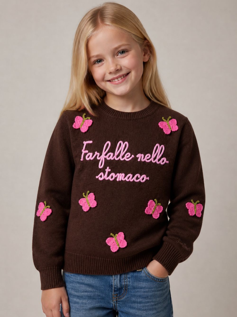 Maglione per bambina MC2 St. Barth Kids marrone con scritta ricamata "Farfalle nello stomaco" PRC0001 01779M MC2 ST. BARTH KIDS 