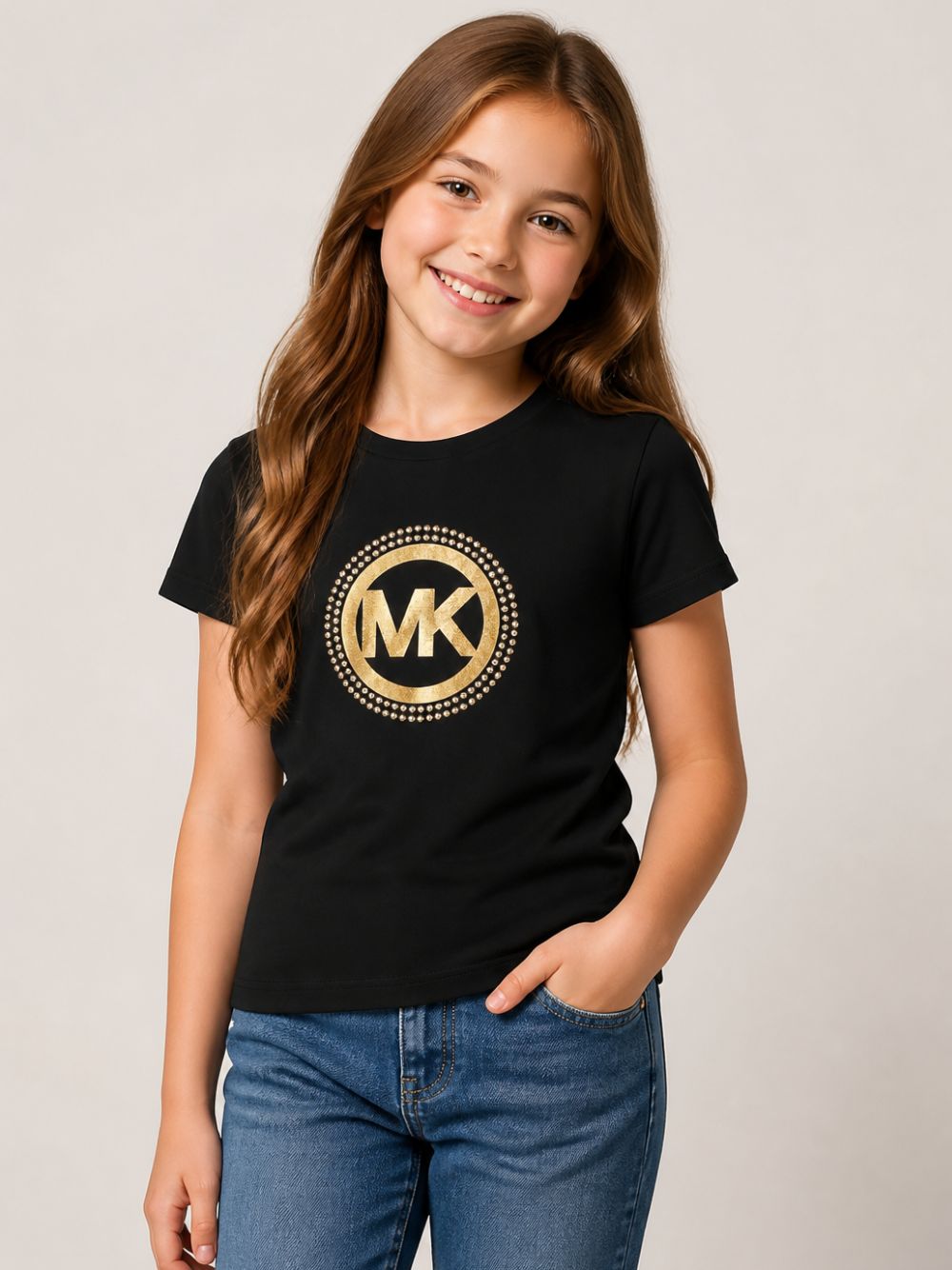T-shirt per bambina Michael Kors Kids nera con logo sul davanti R30690 09B MICHAEL KORS KIDS 