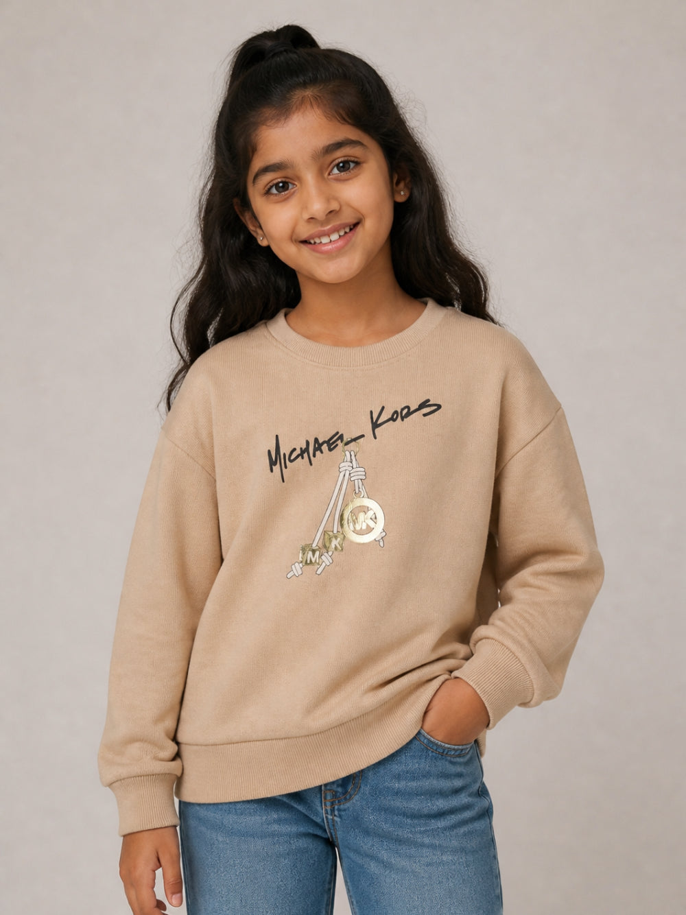 Felpa per bambina Michael Kors Kids beige con stampa grafica R30708 301 MICHAEL KORS KIDS 