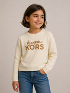 Maglione per bambina Michael Kors Kids beige con logo sul davanti R30718 190 MICHAEL KORS KIDS 