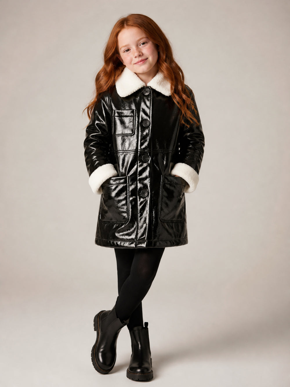 Cappotto per bambina Molo Kids nero con finitura lucida 5W26M331 0099 MOLO KIDS 
