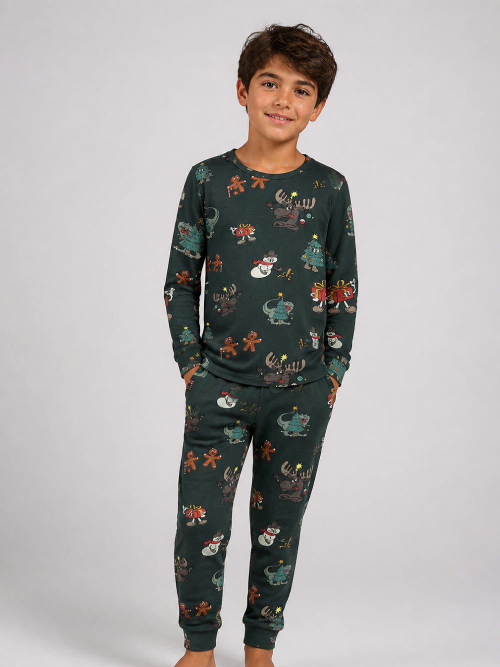 Pigiama per bambini Molo Kids verde scuro con stampa grafica all-over 6W26R503 5872 MOLO KIDS 