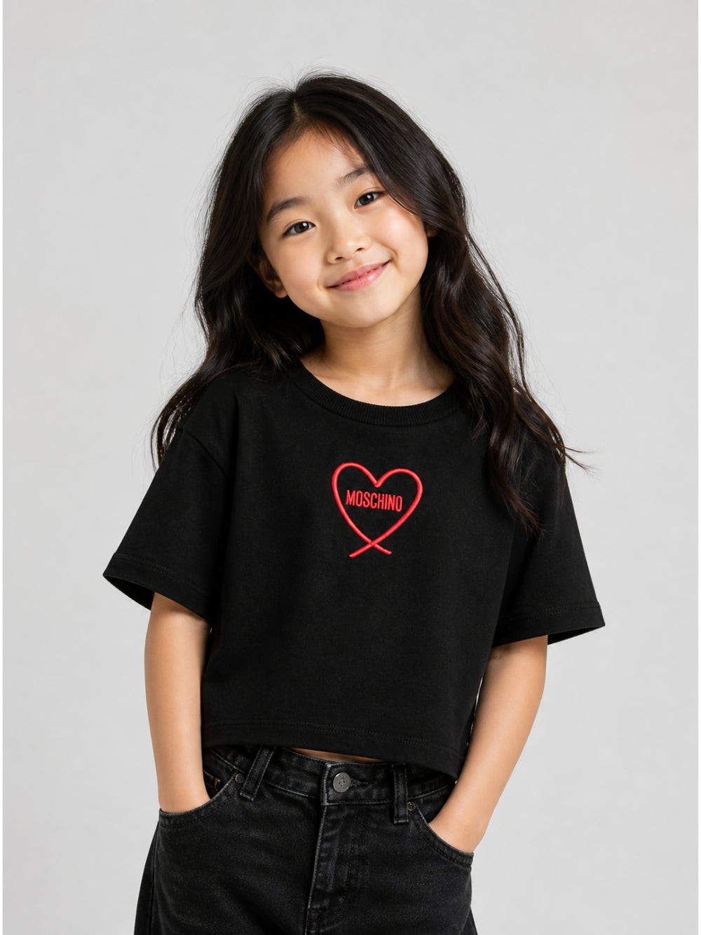 T-shirt per bambina Moschino Kids nera con stampa cuore con logo HDM078LAA10 60100 MOSCHINO KIDS 