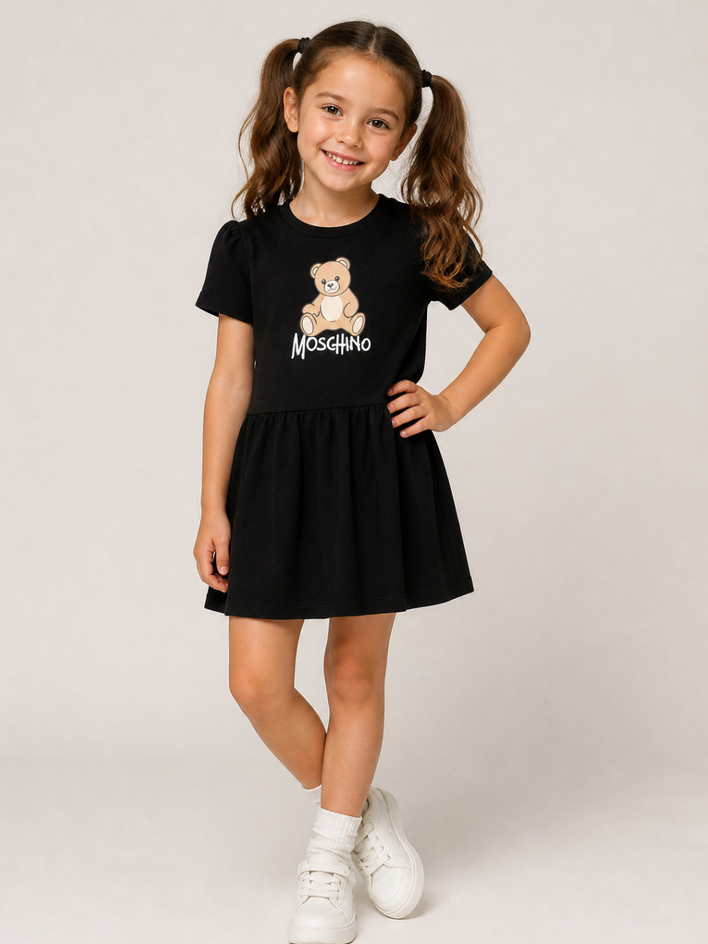 Abito per bambina Moschino Kids nero con motivo Teddy Bear HDV0IHLAA10 60100 MOSCHINO KIDS 