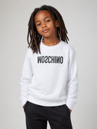 Felpa per bambini Moschino Kids bianca con logo sul davanti HOF099LCA61 10101 MOSCHINO KIDS 