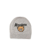 Berretto per neonati Moschino Kids grigio con lavorazione a intarsio a forma di orsetto di peluche MMX05KLHE43 60901 MOSCHINO KIDS 
