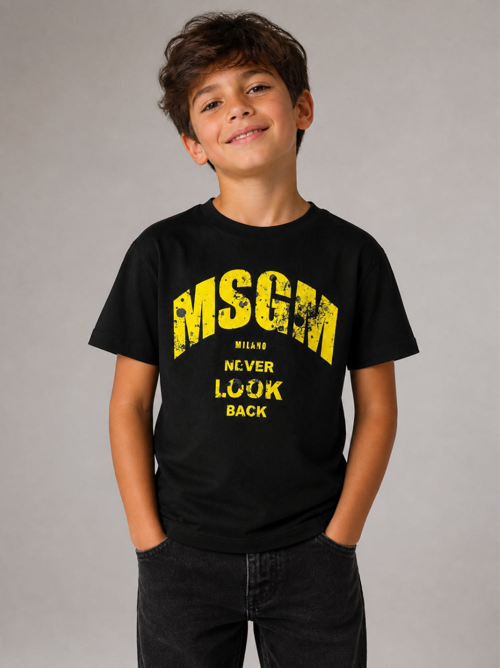 T-shirt per bambino MSGM Kids nera con stampa grafica F6MSJBTH321 110 MSGM KIDS 