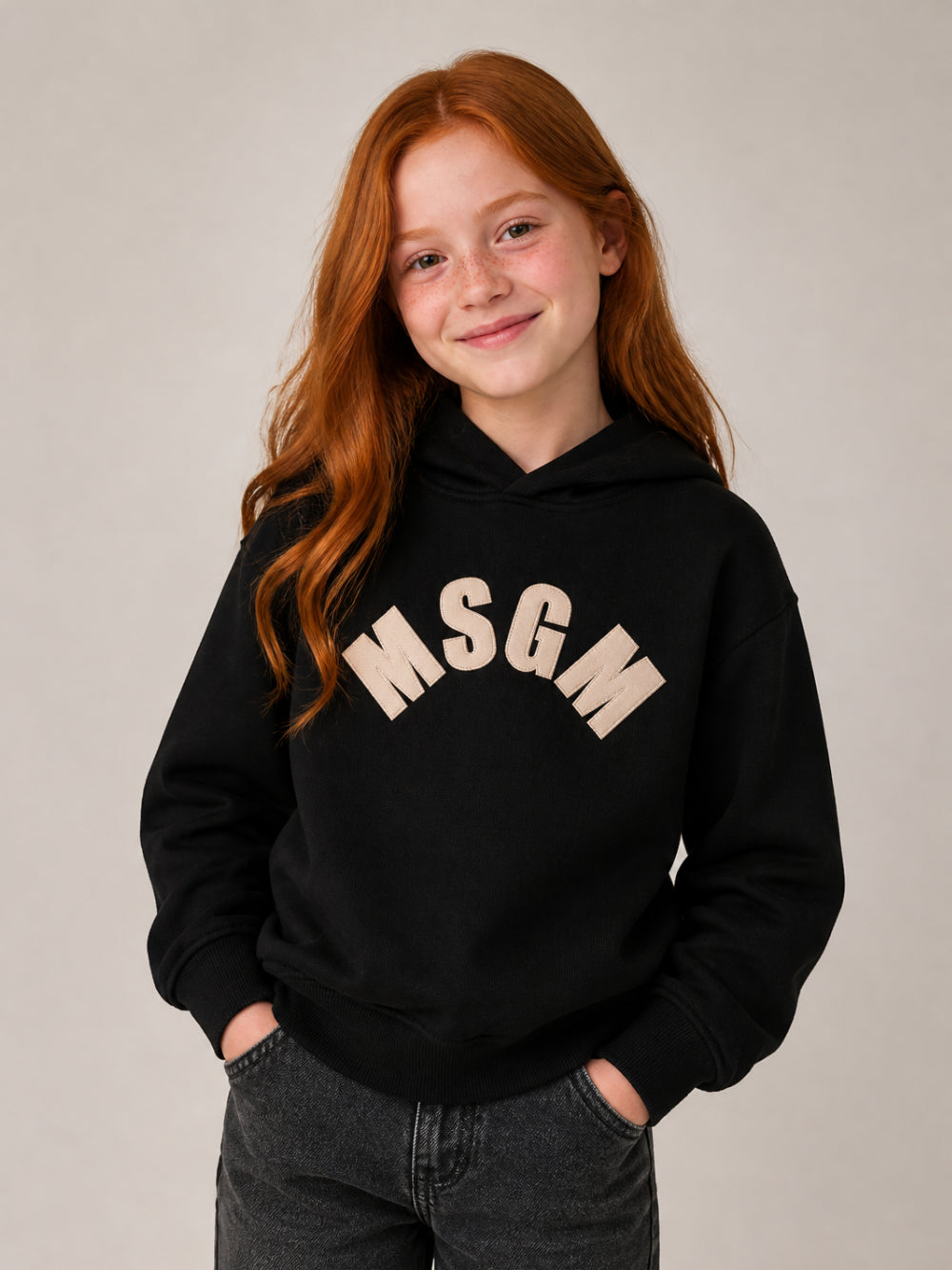 Felpa per bambina Msgm Kids nera con stampa logo sul davanti F6MSJGHS097 110 MSGM KIDS 