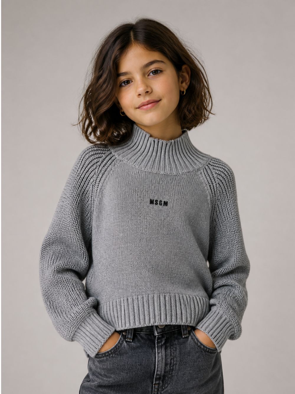 Maglione per bambina Msgm Kids grigio con logo ricamato sul davanti F6MSJGJP207 110 MSGM KIDS 