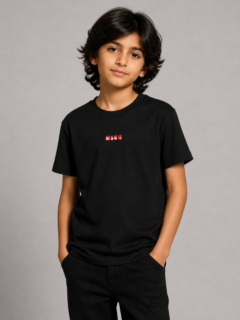 T-shirt per bambino MSGM Kids nera con logo sul davanti F6MSJGTH121 110 MSGM KIDS 