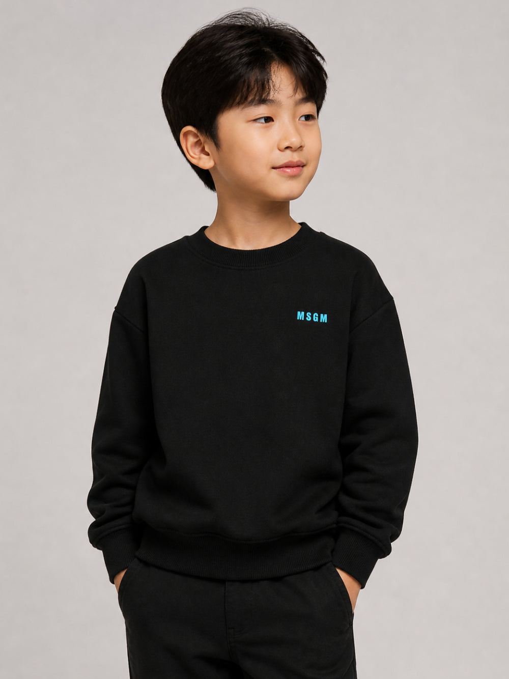 Felpa per bambino MSGM Kids nera con stampa grafica sul retro F6MSJUSW198 110 MSGM KIDS 