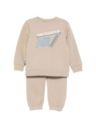 Set felpa e pantaloni per neonato New Balance Kids beige con logo sul davanti IS62S23YI SOT NEW BALANCE KIDS 