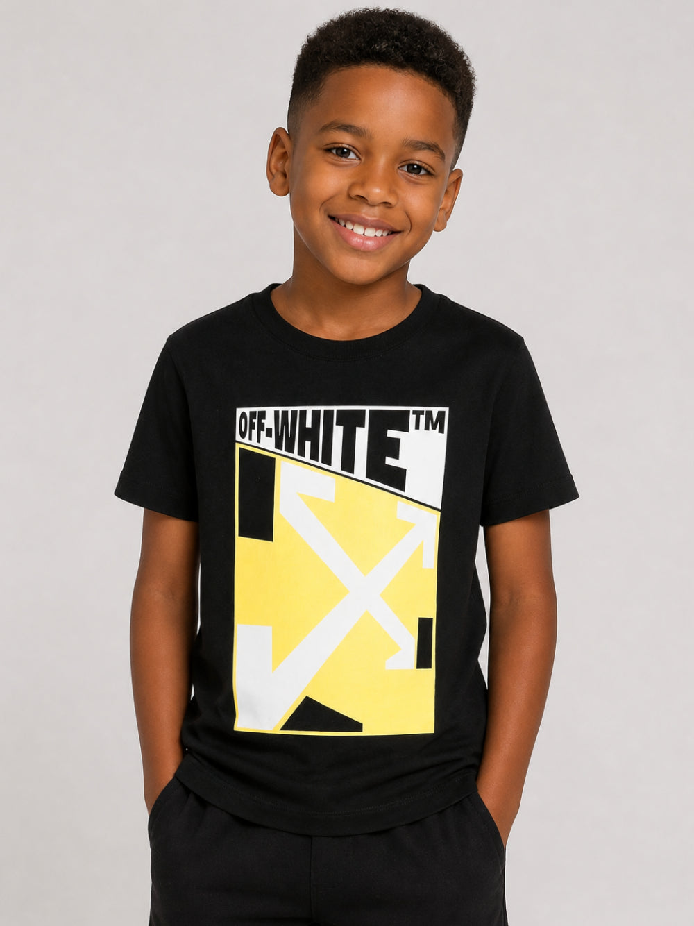 T-shirt per bambino Off-White Kids nera con logo sul davanti 44BAA002F26J006 BLACK OFF WHITE KIDS 