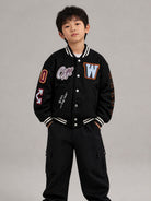 Giubbino per bambino Off-White Kids nero con toppa con logo sul davanti 44BEH001F26F001 BLACK OFF WHITE KIDS 