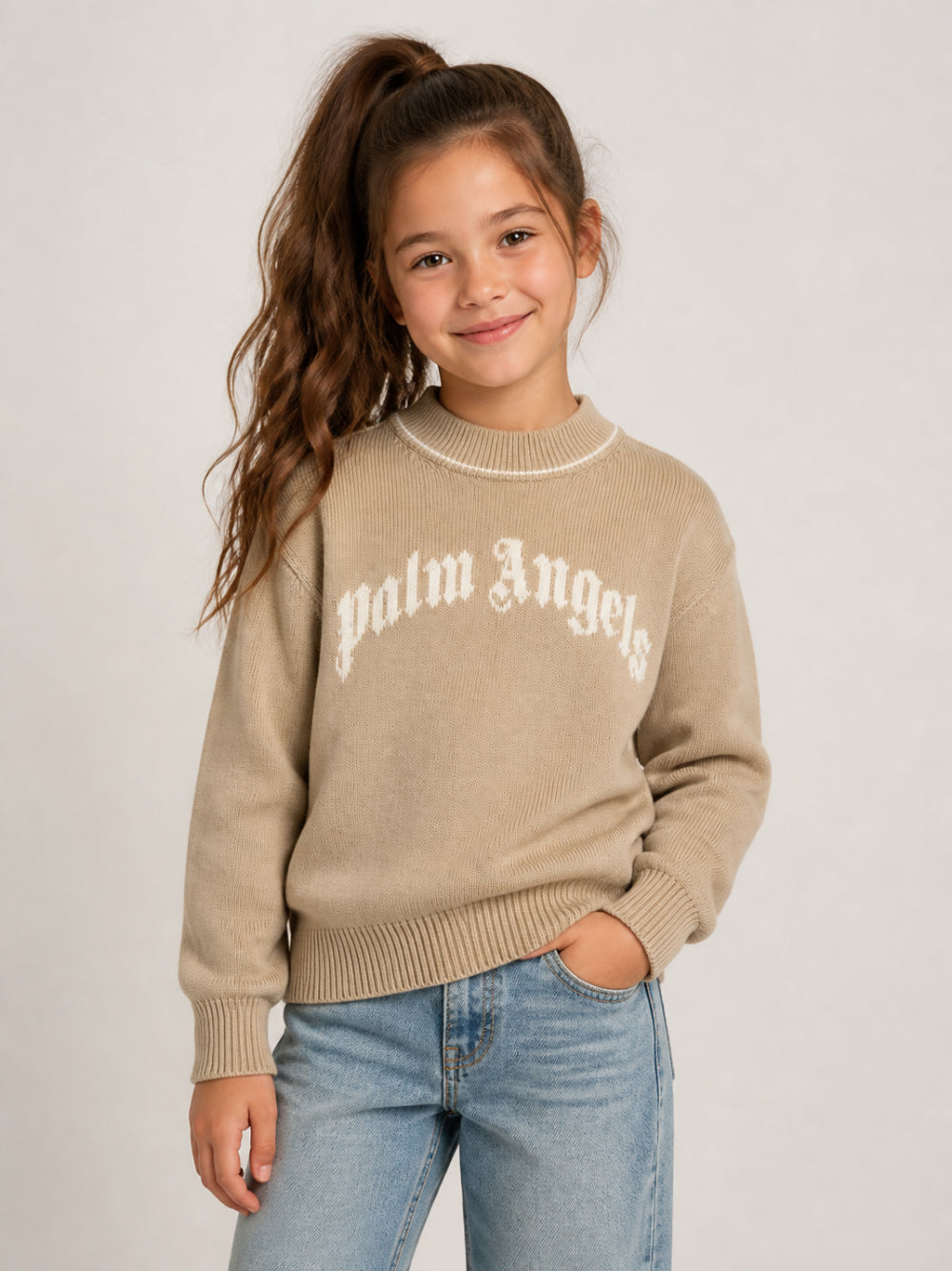 Maglione per bambina Palm Angels Kids beige con logo ricamato sul davanti F6PAJBJP146 1531 PALM ANGELS KIDS 