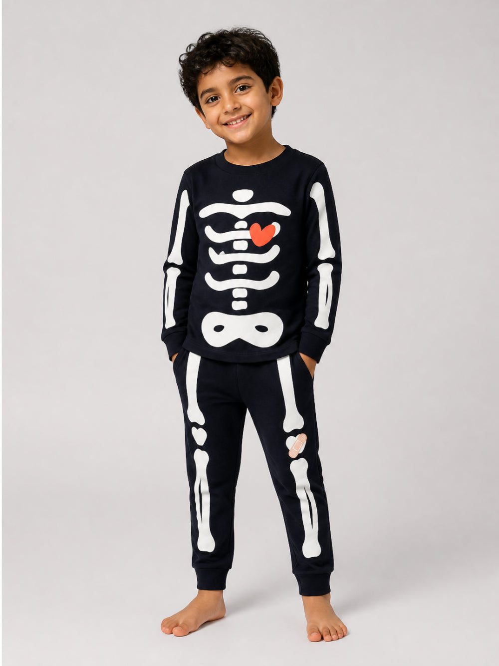 Pigiama per bambino Petit Bateau Kids blu navy con motivo a cuore A0GA5 01 PETIT BATEAU KIDS 