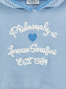 Maglione per bambina Philosophy di Lorenzo Serafini Kids azzurro con logo ricamato sul davanti I9H609 8061 0052 PHILOSOPHY KIDS 