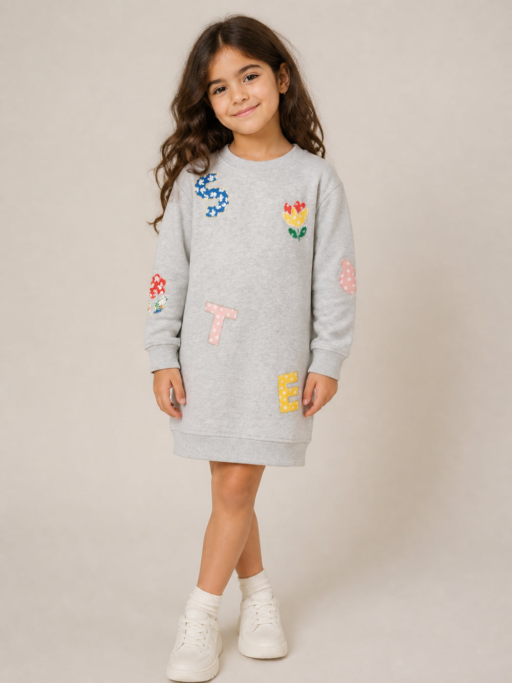 Abito modello felpa per bambina Stella McCartney Kids grigio con applicazioni TZ1A60 Z3059 807 STELLA McCARTNEY KIDS 