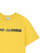 T-shirt per bambini The Marc Jacobs Kids gialla con stampa logo W61025 526 THE MARC JACOBS KIDS 