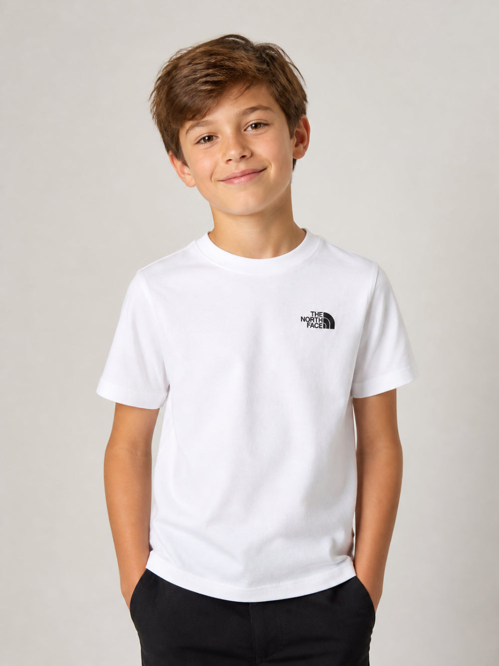 T-shirt per bambini The North Face Kids bianca con dettaglio logo NF0A8F9Z FN41 THE NORTH FACE KIDS 