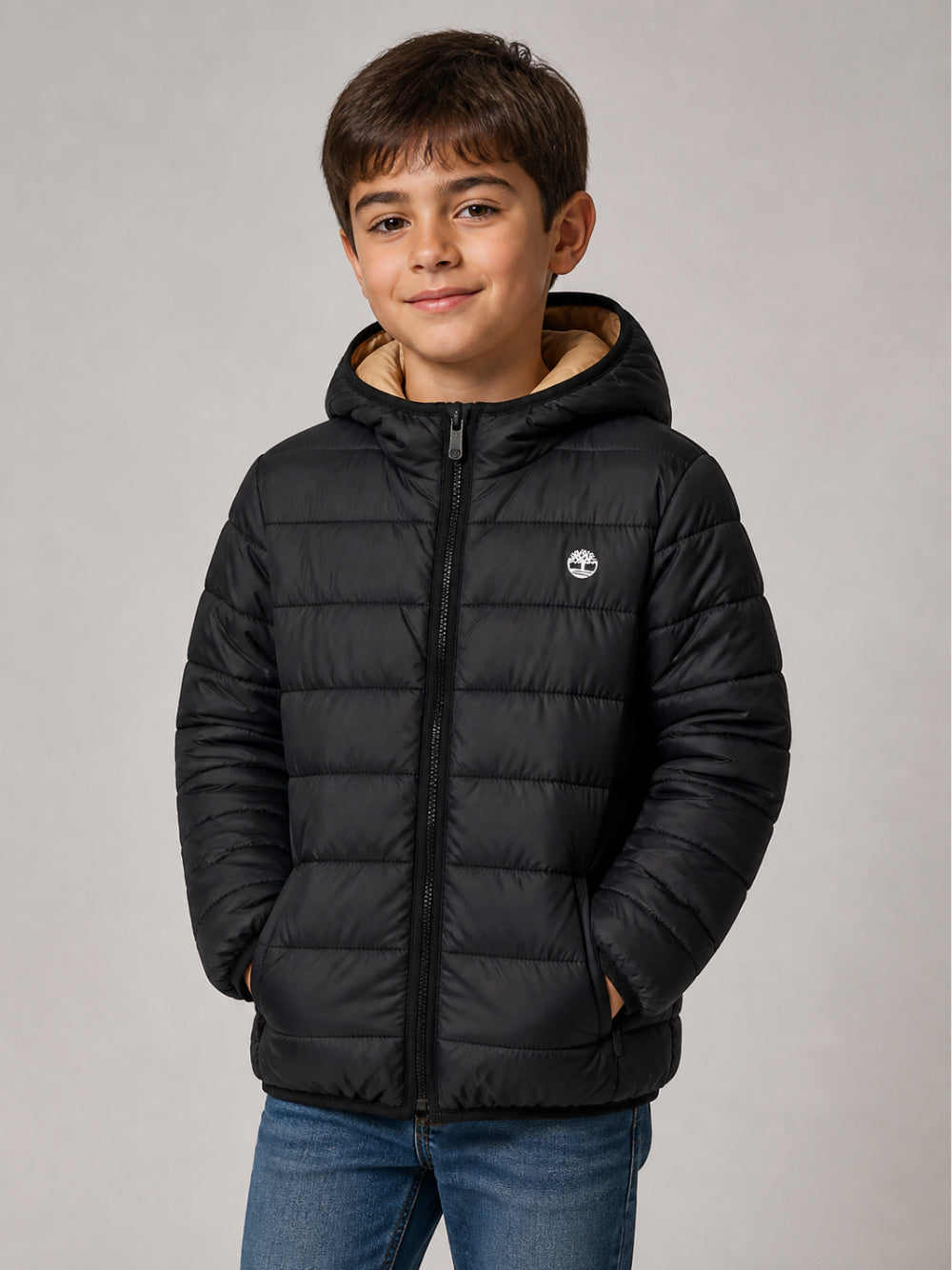 Giubbino per bambinoTimberland Kids nero con stampa logo sul petto T60377 M13 TIMBERLAND KIDS 