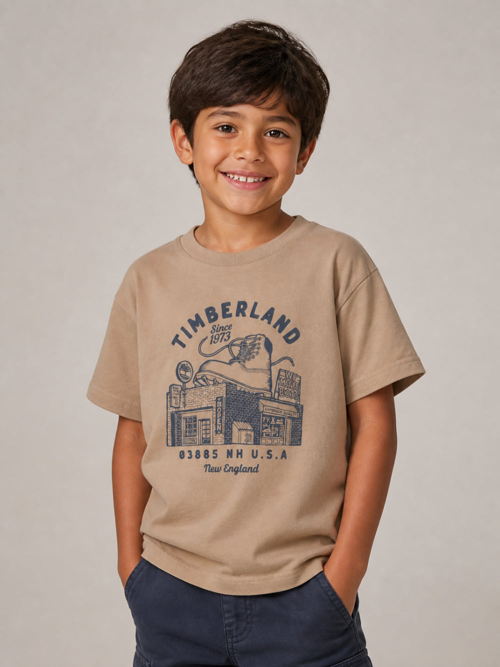 T-shirt per bambino Timberland Kids beige con stampa grafica T61054 659 TIMBERLAND KIDS 