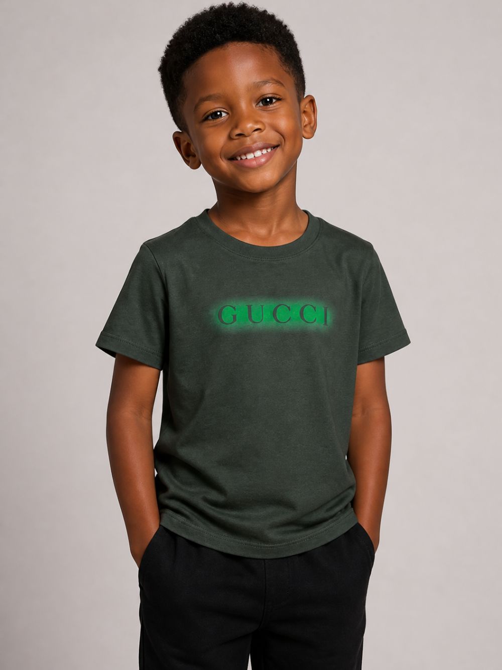 T-shirt per bambini Gucci Kids verde con logo sul davanti 575114XJHW7 3010 GUCCI KIDS 