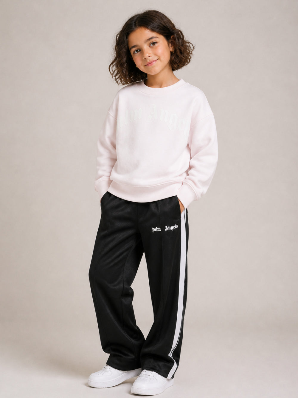 Felpa per bambina Palm Angels Kids rosa con logo sul davanti F6PAJGSW033 042 PALM ANGELS KIDS 