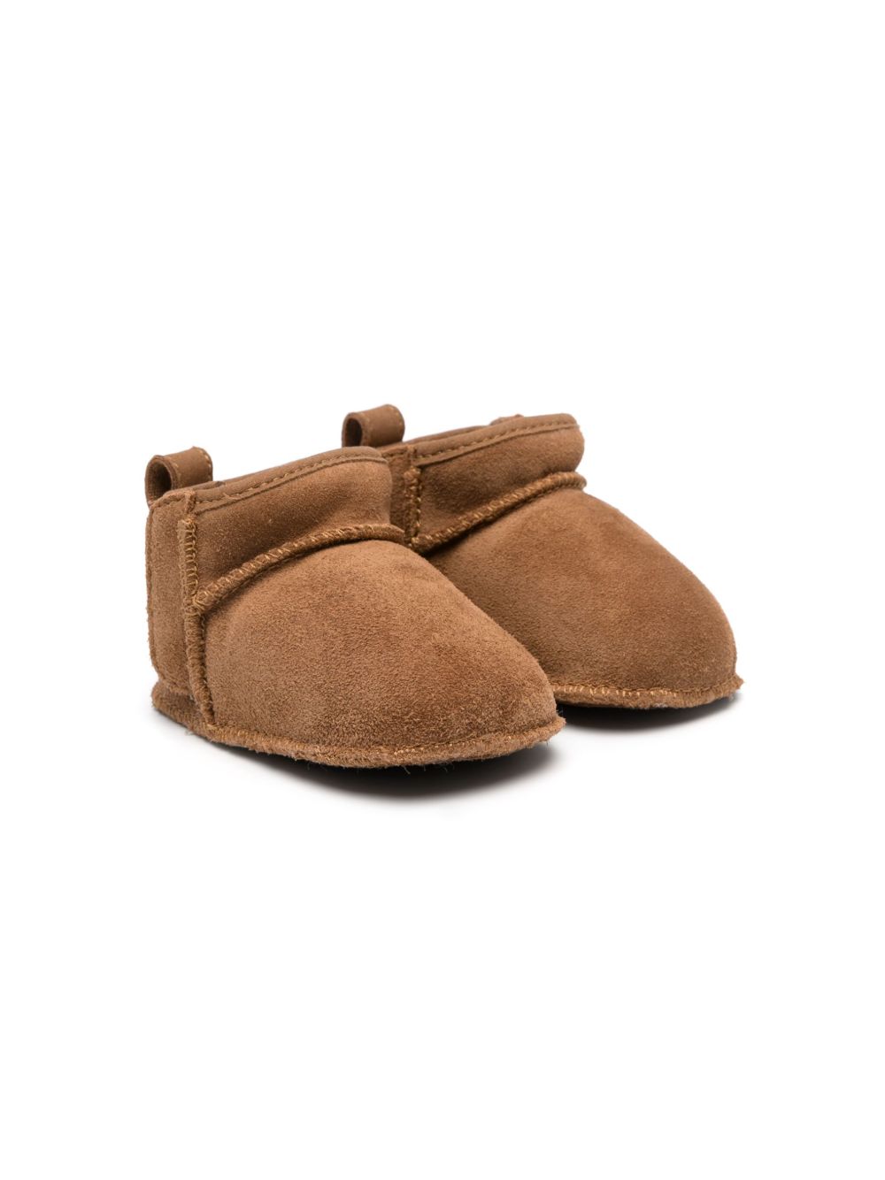 Stivaletti Classic Ultra Mini per neonati UGG Kids marrone con applicazione posteriore con logo 1157690I CHE UGG KIDS 
