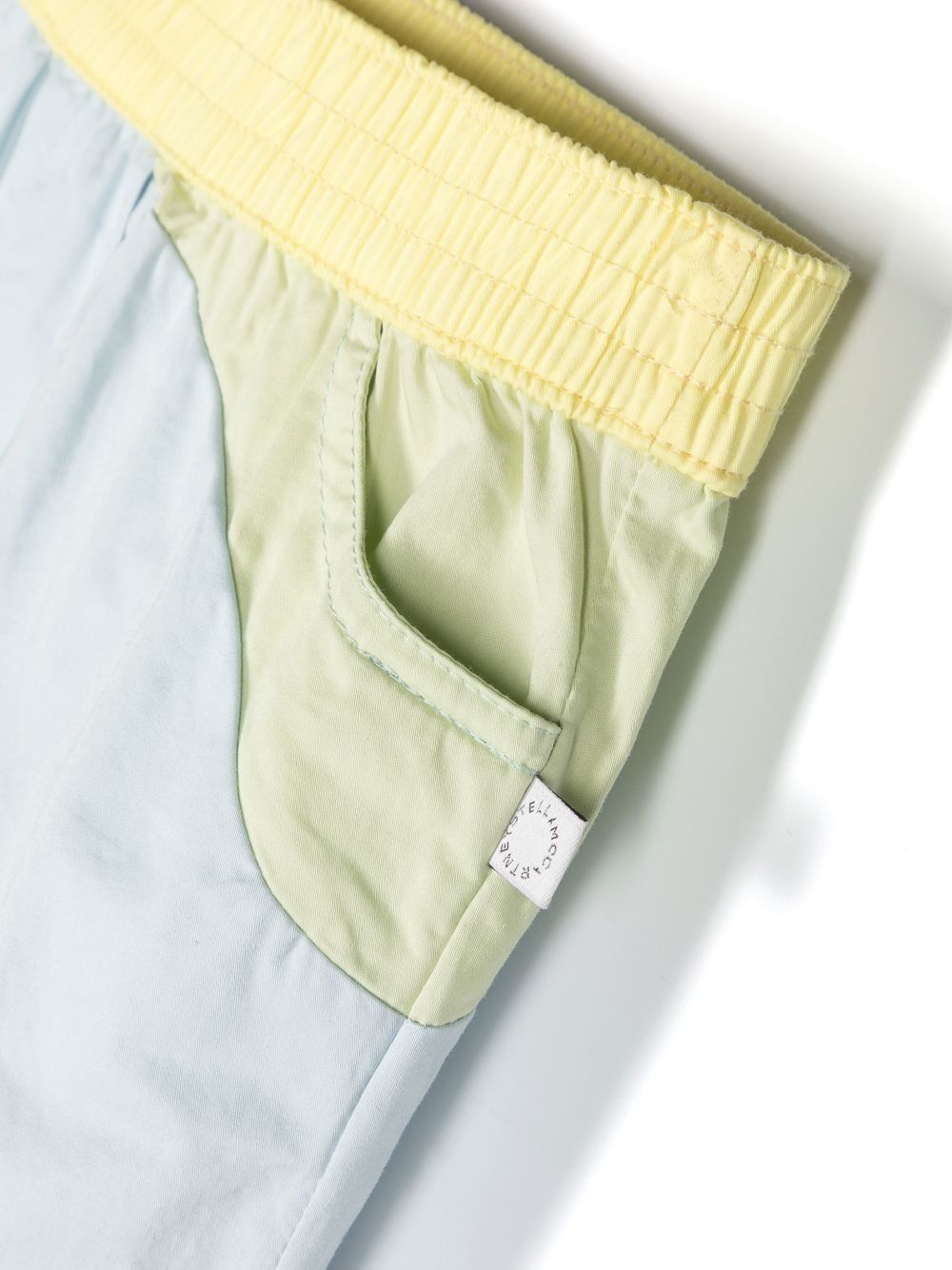 pantaloni della tuta a blocchi di colore chiari