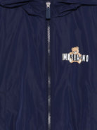 Giubbino per bambini Moschino Kids blu con stampa Teddy Bear sul davanti HUS05KL3A39 40016 MOSCHINO KIDS 